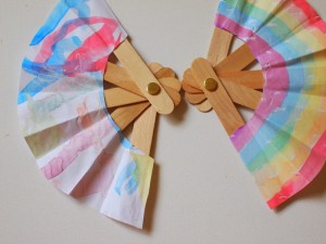 4 DIY Folding Popsicle Stick fan