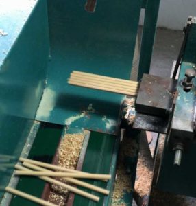 Automatic-Wooden-Slat-Pencil-Rod-Shape-Machine